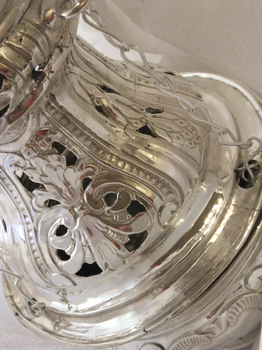 Opera orafa artigianale realizzata a mano da Silvia Trabalza